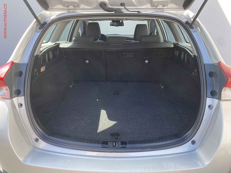 Toyota Auris (2018) 1.6VVT-i, ČR, AC, kamera - fotka 7 z 20