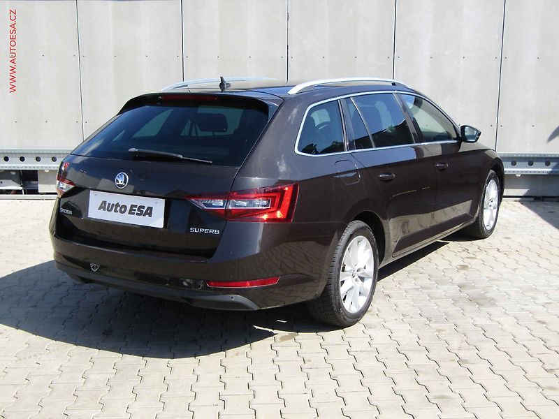 Škoda Superb (2016) 2.0 TDi, Style, DSG, TZ - fotka 4 z 20
