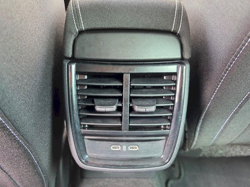 Škoda Kamiq (2025) 1,5TSI 110KW DSG MONTE CARLO - fotka 22 z 30