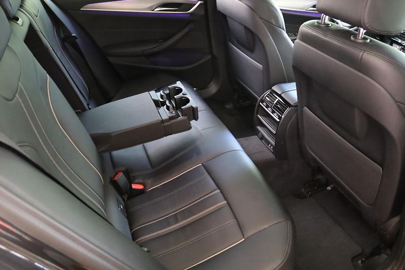 BMW Řada 5 530D XDRIVE TOUR G31 M-PAKET  - fotka 45 z 50