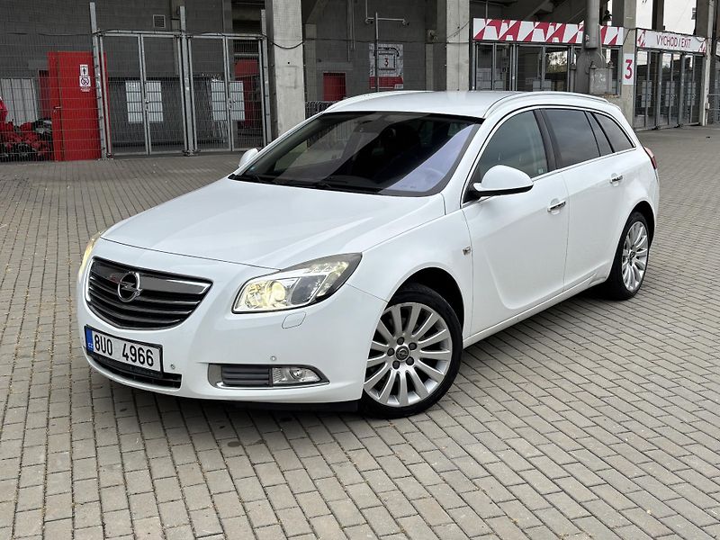 Opel Insignia (2011) 2.0 CDTI 4x4 tažné - fotka 1 z 18