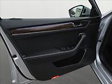 Škoda Superb 2,0 SCOUT 4X4 ČR DPH WEBASTO - náhled 16