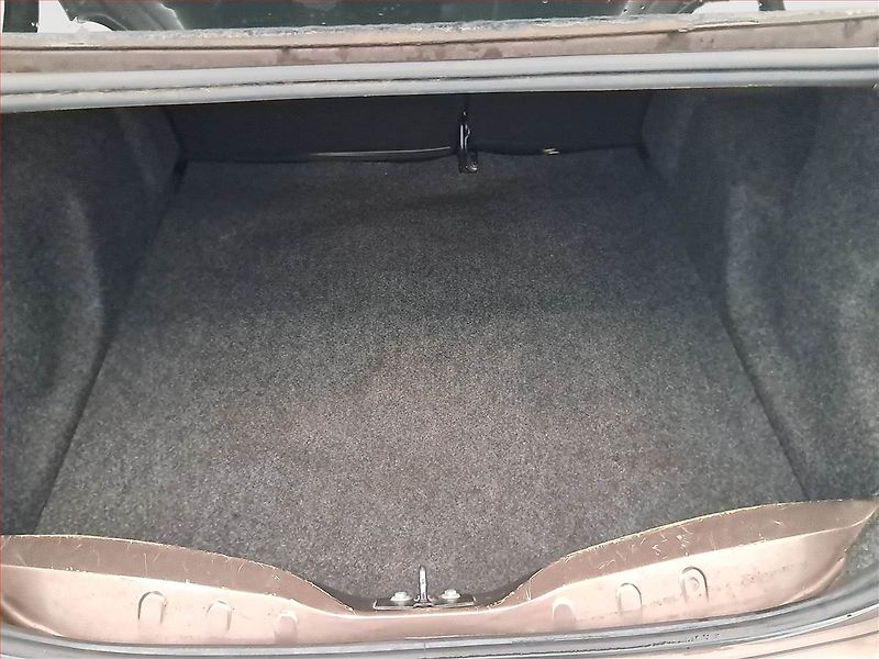 Peugeot 301 (2013) 1.2 VTi, Tempomat - fotka 14 z 15