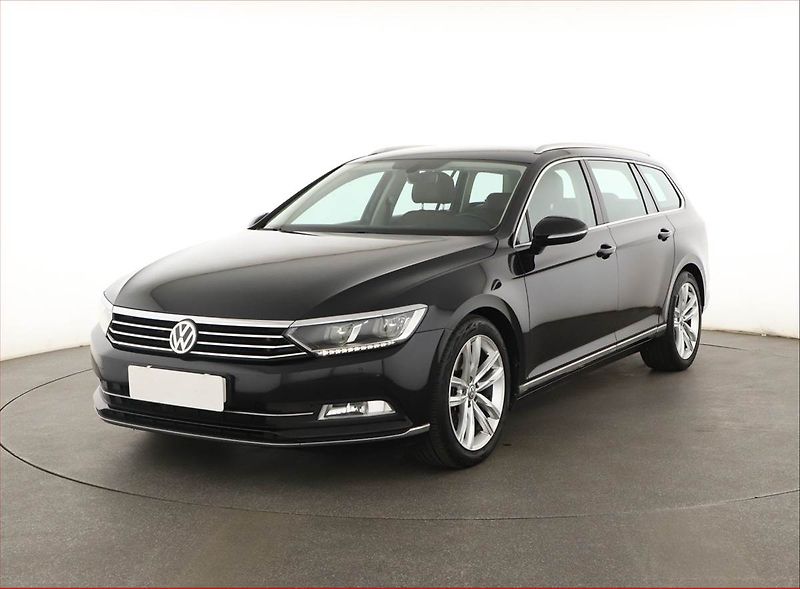 Volkswagen Passat (2015) Highline 2.0 TDI, Tempomat - fotka 2 z 20