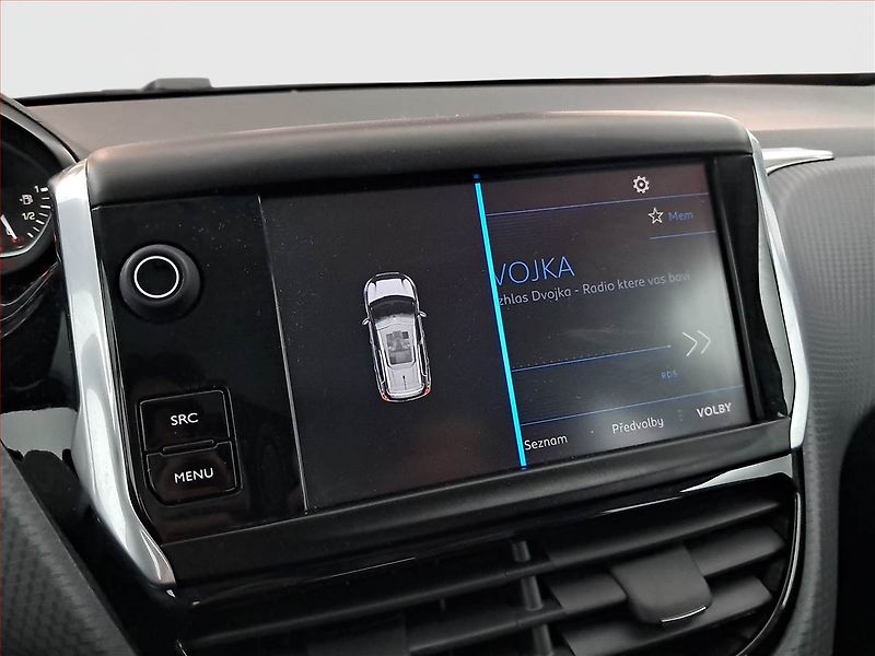 Peugeot 2008 (2017) 1.2 PureTech, Serv.kniha - fotka 14 z 18