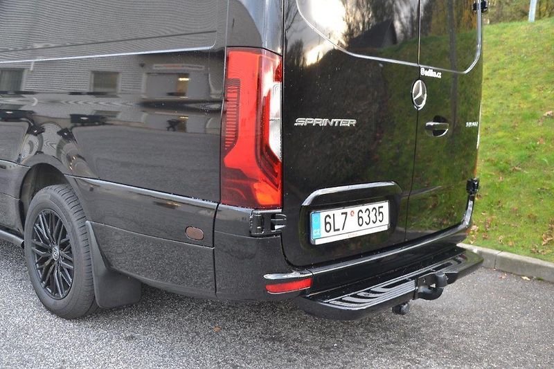 Mercedes-Benz Sprinter 319 Camper Family - fotka 48 z 51