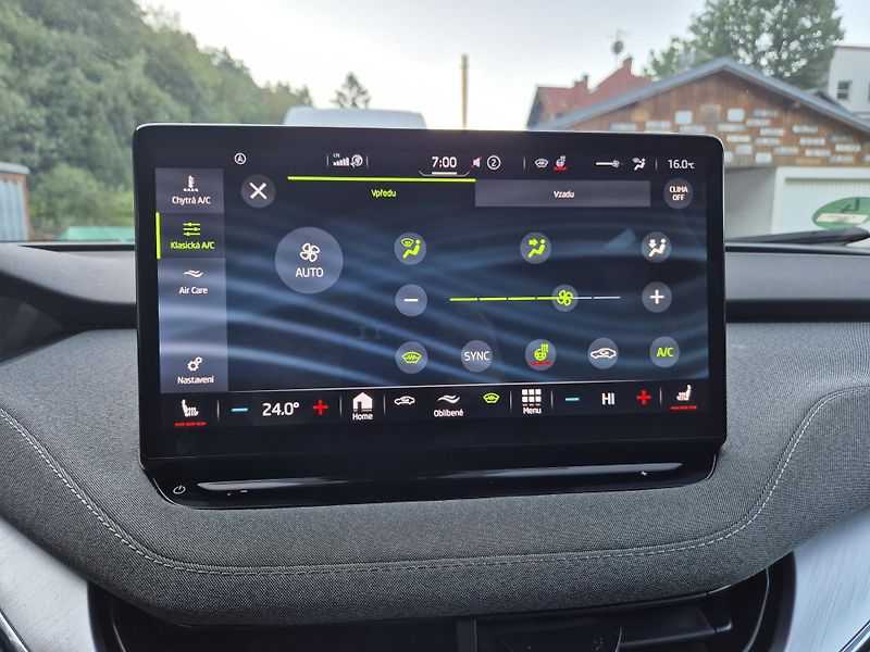 Škoda Enyaq 150kw, iV80 19ALU SOH 97% - fotka 29 z 46