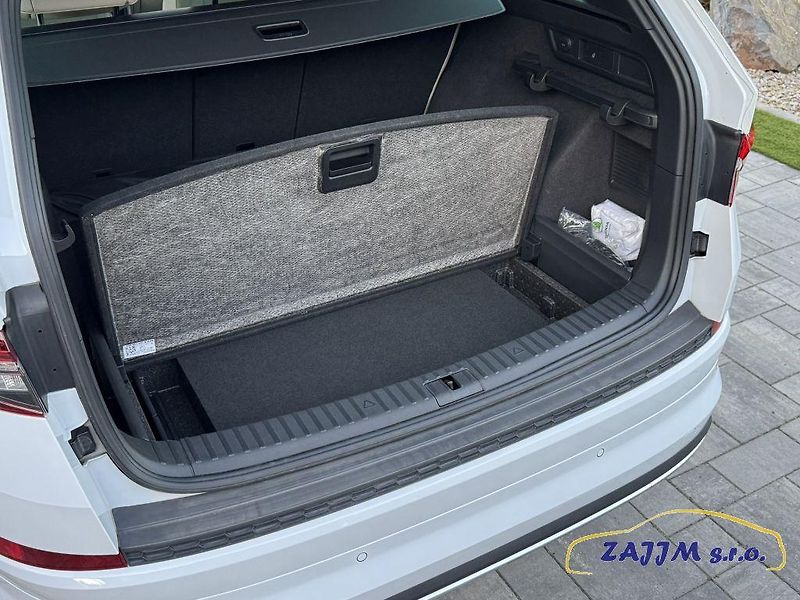 Škoda Kodiaq L&K 2.0TSi 140kw 4x4 + Webasto - fotka 49 z 50
