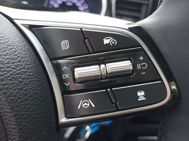 Kia XCeed 1.6 T-GDi 7DCT  Exclusive  - fotka 11 z 15