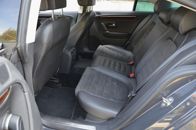 Volkswagen CC (2014) 2.0 TDi 130kW 112tkm / NEZ.TOP - fotka 13 z 39