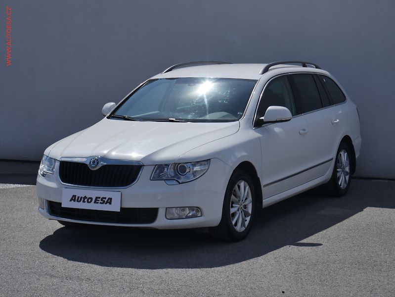 Škoda Superb (2012) 2.0.TDi, DSG, výhřev.sed - fotka 3 z 22