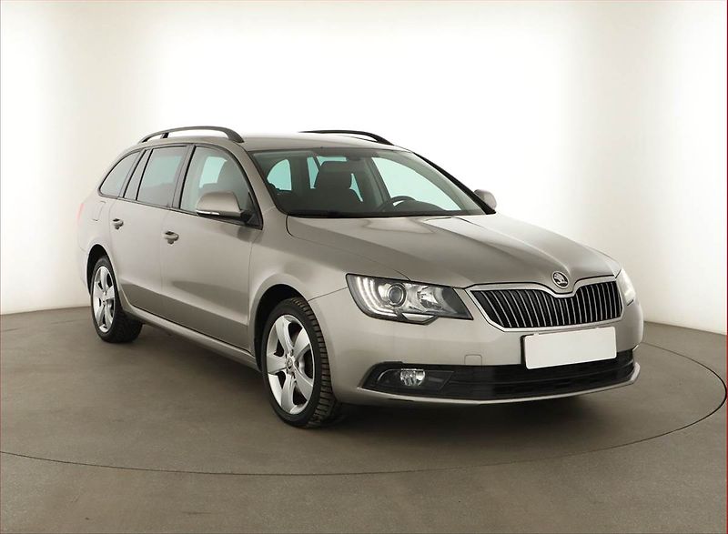 Škoda Superb (2015) 2.0 TDI, Serv.kniha, Bi-Xenony - fotografie inzerátu