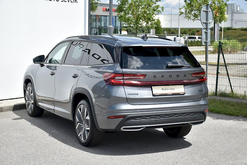 Škoda Kodiaq (2025) SPORTLINE 2.0 TDI 142kW 4x4 DS - fotka 7 z 35