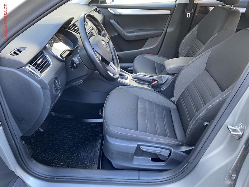 Škoda Octavia (2017) 1.0 TSi, ČR, Ambition Fresh - fotka 9 z 18