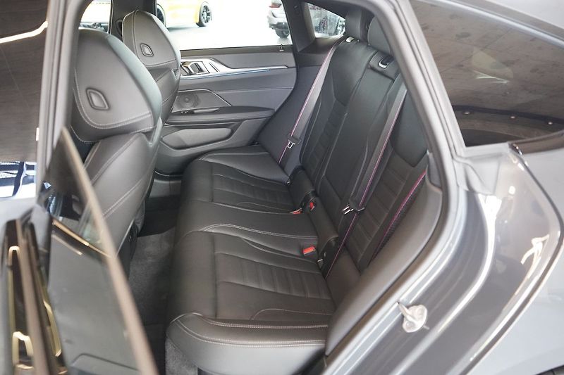 BMW Řada 4 430d xDrive Gran Coupé, Tažné - fotka 45 z 48