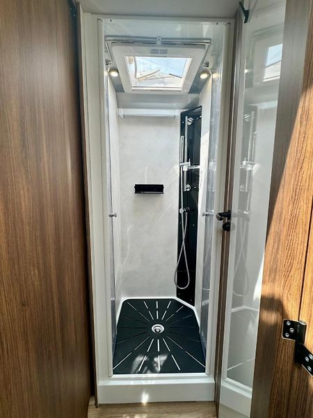 LeVoyageur (2025) 7.8GJL Eterna + BONUS - fotka 27 z 43