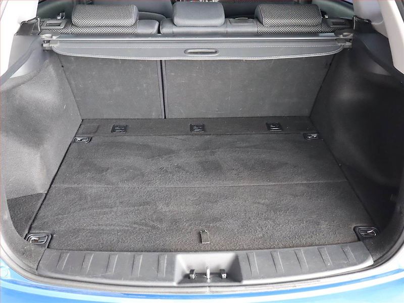 Hyundai i30 (2010) 1.6 MPI, Automat, Serv.kniha - fotka 14 z 18