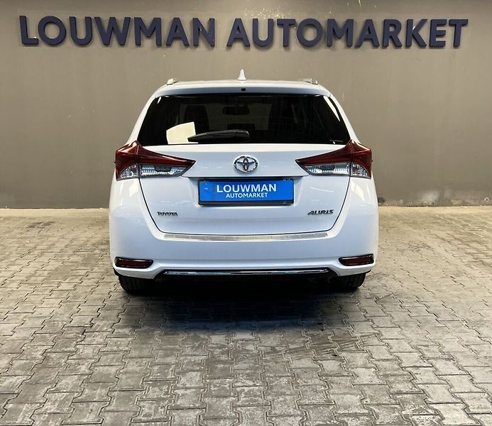 Toyota Auris Valvematic Touring Sports Acti - fotka 14 z 16