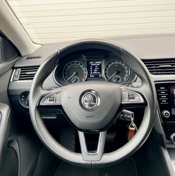 Škoda Octavia (2018) III FL COMBI 2.0 TDI DSG - fotka 8 z 28