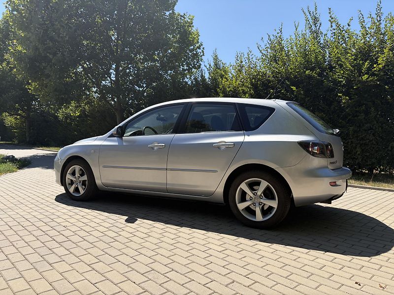 Mazda 3 1.6 Sport Active - fotka 6 z 29