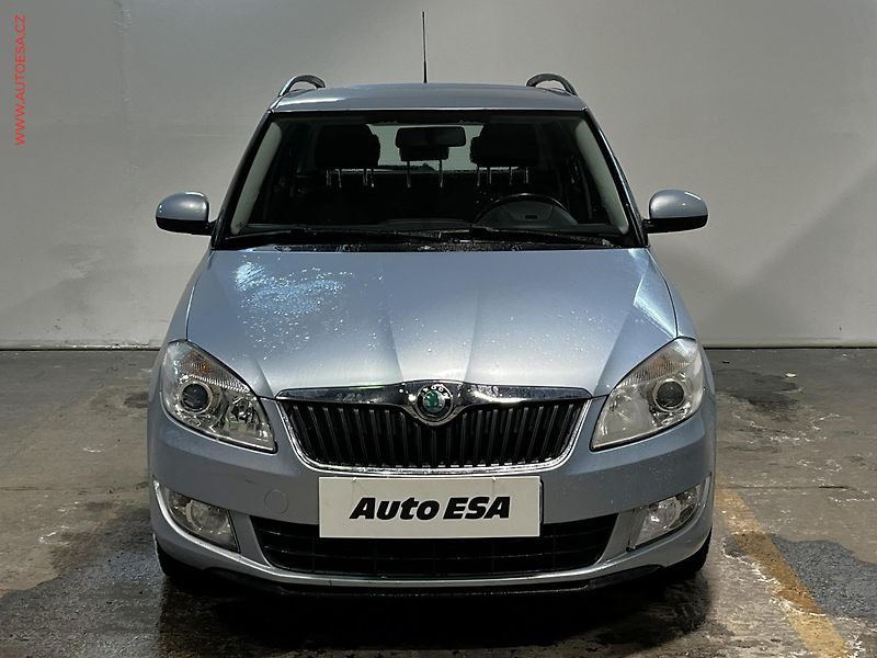 Škoda Fabia (2010) 1.2 TSI, ČR, Elegance - fotka 2 z 15