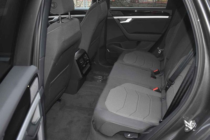 Volkswagen Touareg je dobře vymyšlené velké SUV.