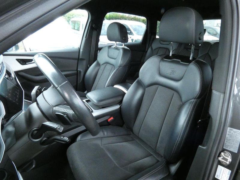Audi Q7 S-Line 3.0 TDI Quattro 210KW - fotka 18 z 30