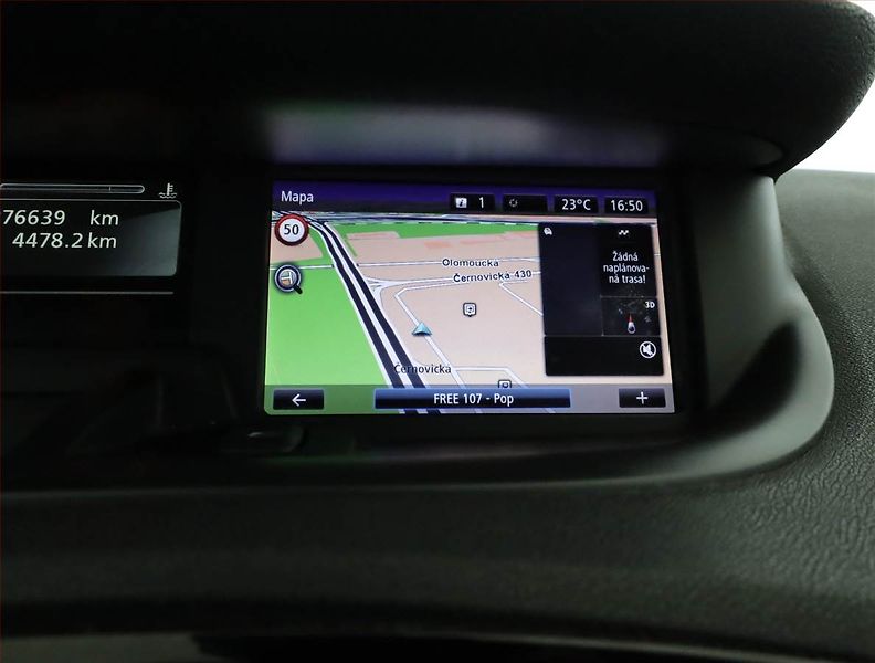 Renault Grand Scénic (2015) Bose 2.0 dCi, Automat, 7 míst - fotka 13 z 17