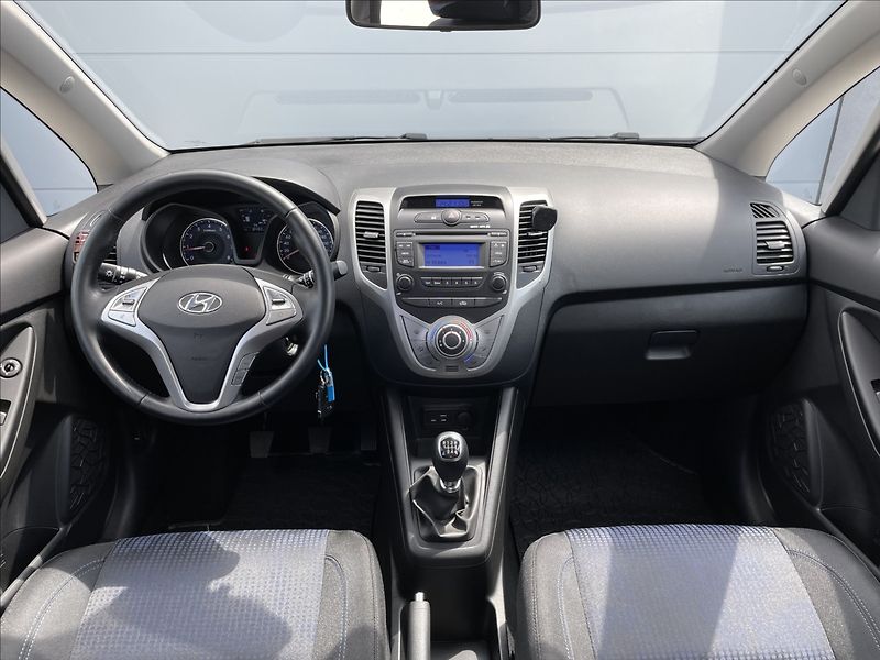 Hyundai ix20 1,6 i 91KW ČR.8TIS KM 1.MAJ. - fotka 9 z 23