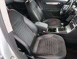 Volkswagen Passat (2011) 2.0 TDI, 4X4, Xenony - náhled 9