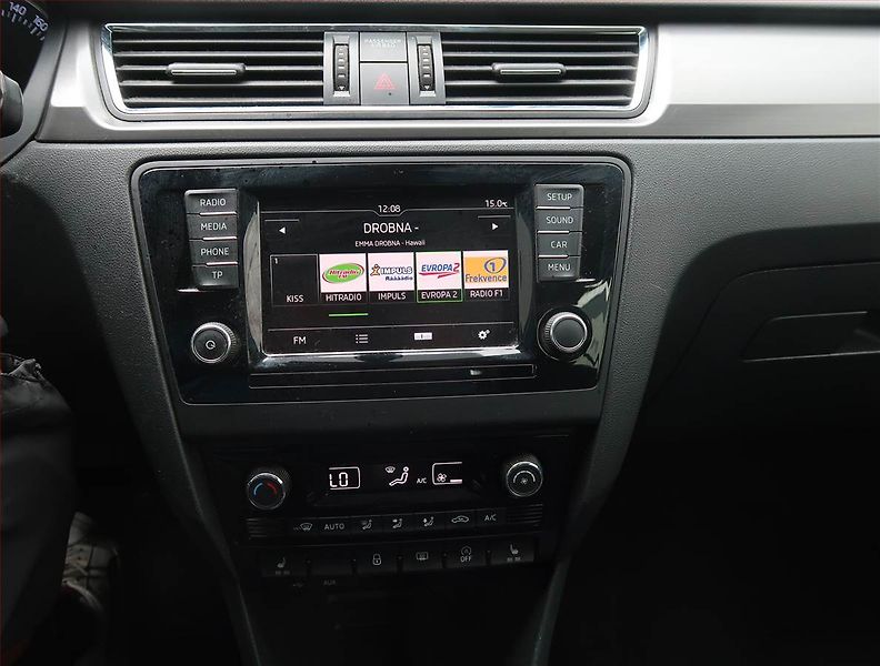 Škoda Rapid (2016) Style 1.2 TSI, Tempomat - fotka 12 z 19