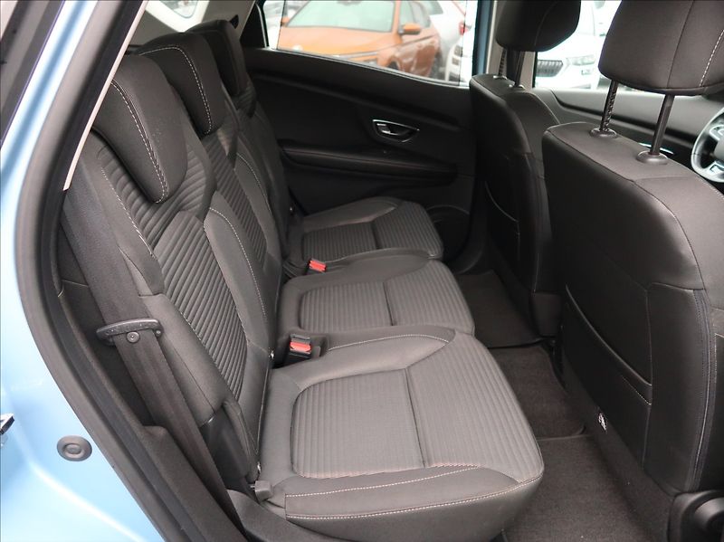 Renault Scénic 1,2 TCe,Navi,tempomat,serv.kn. - fotka 19 z 27