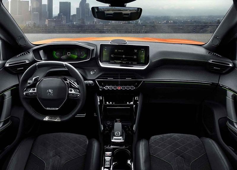 Peugeot 208 poprvé na české silnici