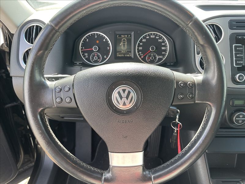 Volkswagen Tiguan 2,0 TDi 100kw 4x4 DSG Panorama - fotka 13 z 33