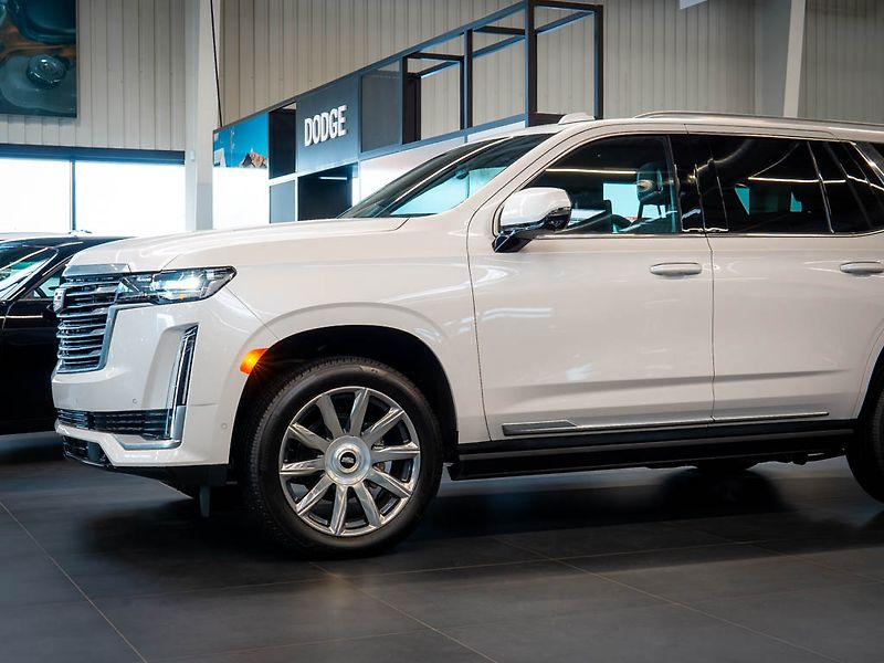 Cadillac Escalade (2024) 6.2 Premium Luxury Platinum - fotka 15 z 50