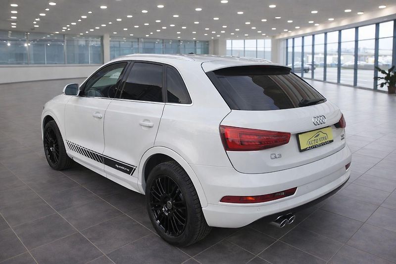 Audi Q3 2,0TDi 4x4,S-Tronic,Sport,ČR - fotka 4 z 49