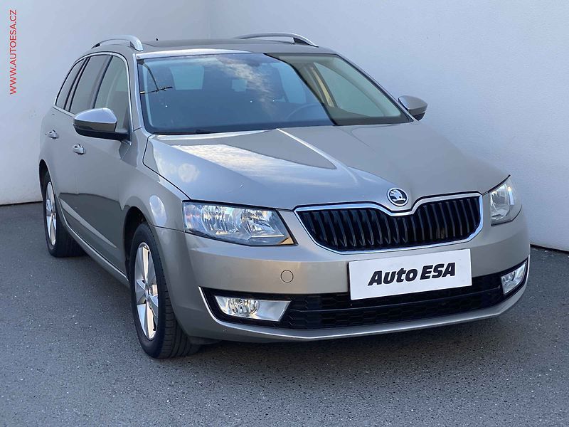 Škoda Octavia (2014) 1.4 TSi, Elegance, panor, - fotka 1 z 3