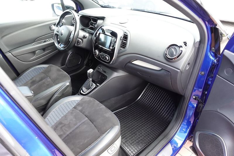 Renault Captur 1,3TCe 110kW Automat - fotka 11 z 30