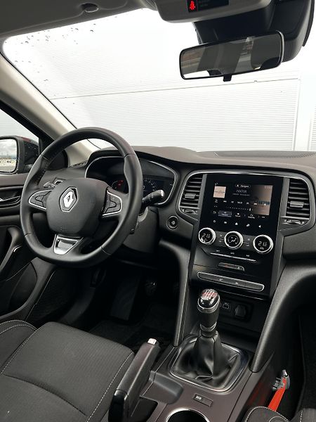 Renault Mégane 1.3TCe Business 1.Maj DPH TZ - fotka 8 z 23