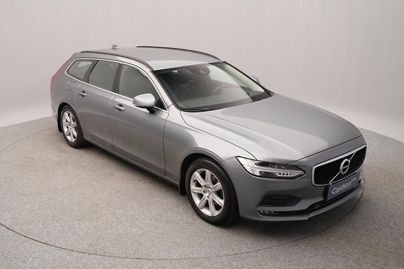 Volvo V90 D4 MOMENTUM PRO  - fotka 13 z 52