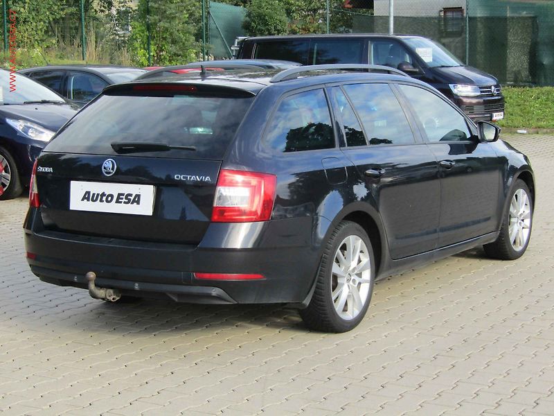 Škoda Octavia (2017) 1.6 TDi, AC, park.čidla - fotka 4 z 14