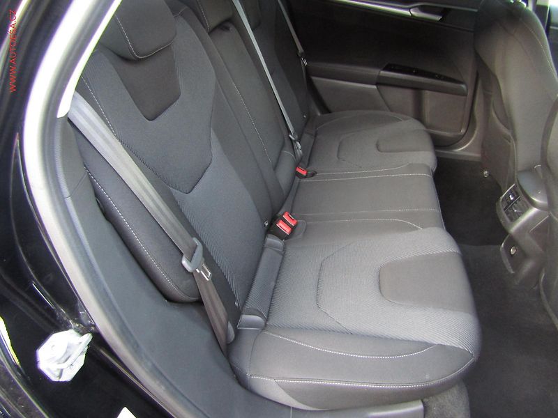 Ford Mondeo (2017) 2.0TDCi, AT, navi, park.asist - fotka 13 z 20