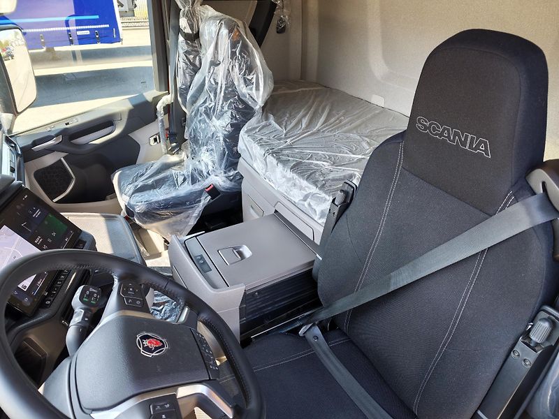 Scania R 500 A4x2NB s dvouokruh. hydr - fotka 12 z 17