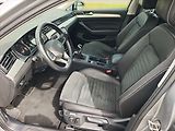 Volkswagen Passat 2,0 TDI Elegance - náhled 6