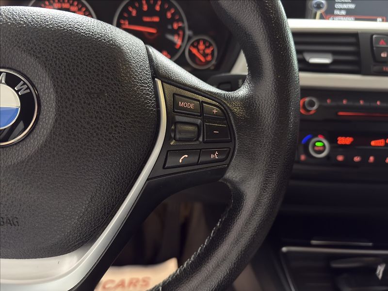 BMW Řada 3 2,0   320i 135KW BI-XEN KŮŽE T - fotka 10 z 46