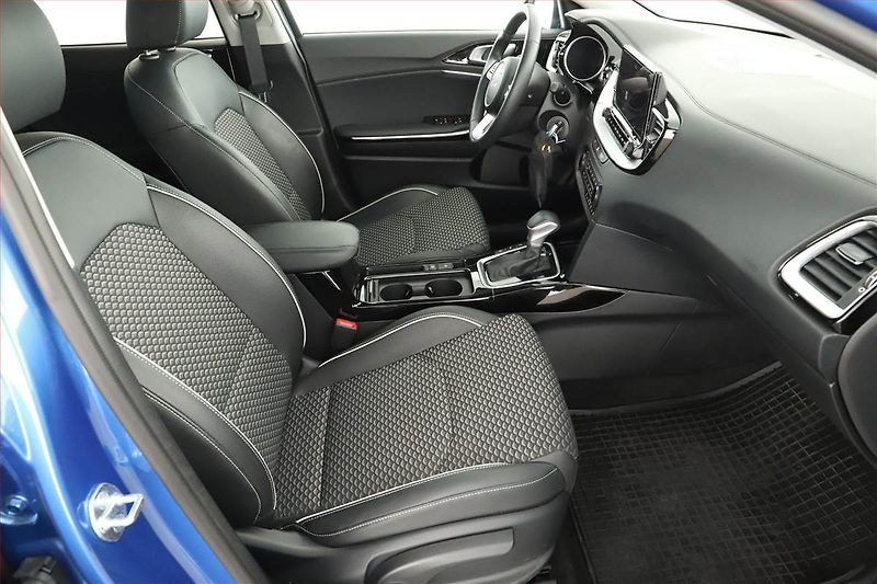 Kia XCeed (2025) 1.5 T-GDI, EXCLUSIVE, AUTOMAT - fotka 7 z 17