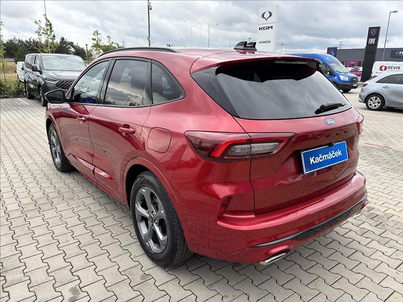 Ford Kuga 1,5 EcoBoost 111kW ST-Line X - fotka 3 z 40