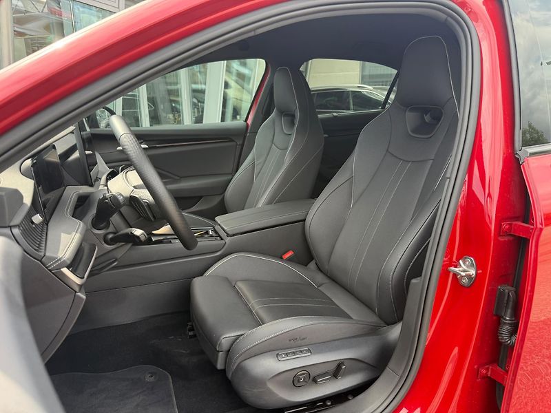 Škoda Superb Sportline 2.0TSI 150kw DSG - fotka 8 z 27
