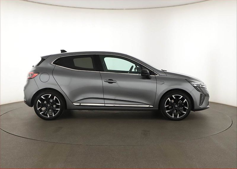Renault Clio (2025) E-Tech Hybrid, Techno, Navigac - fotka 6 z 17