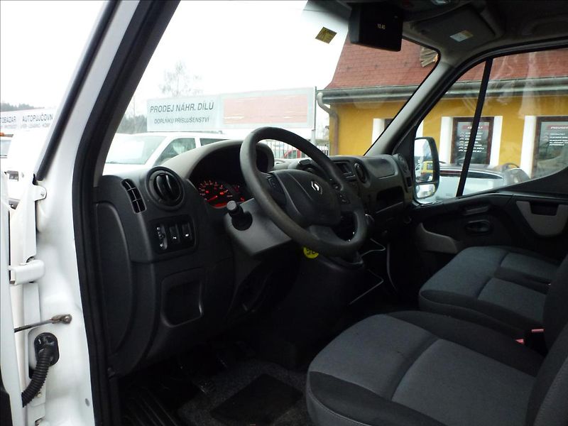 Renault Master 2,3 DCI L2H2 6 rychlostní - fotka 16 z 50